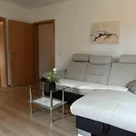 Zum Wohlfuehlen In Stadtnaehe Lägenhet